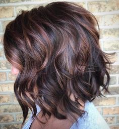 Fall Hair For Medium Brown Hair, Balayage For Fine Hair Mid Length, Fall Hair Color For Brunettes 2023 Short, Shoulder Length Hair Colors Ideas, Fall Hair Colors 2023 Trends Brunette, Pixie Fall Hair Color Ideas, Stacked Bob Haircut Brunette, Fall Highlights And Lowlights Brunettes, August Hair Color Ideas 2024