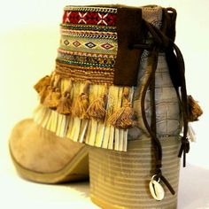 Bohemian Boots, Botas Western, Boot Covers, Boho Shoes, Boot Bling, Boho Boots, Wrap Boots, Estilo Hippie, Spring Jewelry