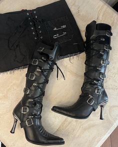 Grunge High Heels, Alt Shoes, Timeless Boots, Fantastic Shoes, New Rock, Grunge Style, Alternative Outfits, Shoe Closet