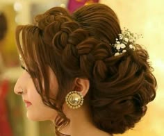 Hairdo Engagement, Marriage Hairstyles, Bun For Wedding, Saree Hairstyle, Stylish Bun, Hairstyles Juda, Hairstyle For Wedding, Hair Style Vedio