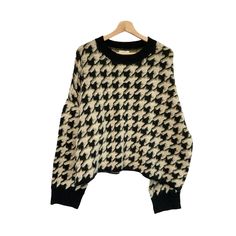 Max Studio Thick Knit Pullover Sweater In Houndstooth Pattern Cream Black Bay400 Max Studio Sweater, Black Houndstooth Winter Sweater, Plus Size Heart Sweater, Black Argyle Pattern Crew Neck Sweater, Houndstooth Sweater, Houndstooth Pattern, Max Studio, Knitted Pullover Sweaters, Black Cream