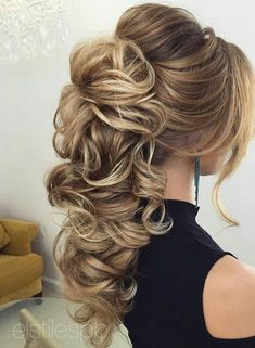 Easy Updos For Long Hair, Teased Hair, Wedding Hairstyles Bride, Hair Extentions, Peinados Recogidos, Best Wedding Hairstyles, Long Hair Updo, Front Hair Styles