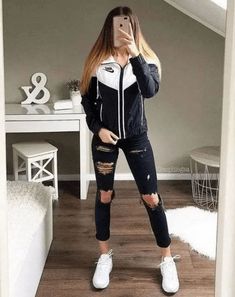 Highschool Outfits, Cute Sporty Outfits, Outfit Selfie, Casual School Outfits, Cooler Look, Teenager Outfits, Sporty Outfits