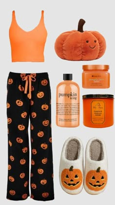 October Core, Casual Halloween Outfits, Cute Halloween Outfits, Halloween Sleepover, Halloween Pjs, October Outfits, Preppy Fall Outfits, Casual Halloween, Feet Shoes