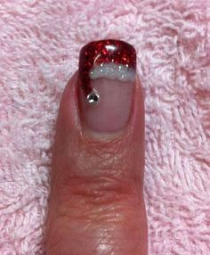 Santa Hat Nails, Nail Art Noel, Santa Nails, Unghie Nail Art, Manicure Gel, Christmas Nail Art Designs, Xmas Nails, Christmas Nail Designs, Christmas Nail Art