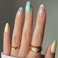 Easter nail ideas Classy Easter Nails, Easter Nails Designs, Easter Themed Nails, Classy Easter, Easter Nails Design Spring, Easter Nail Ideas, Nails Designs Ideas, Aesthetic Easter, Neon Nail Designs