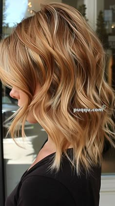 Caramel Lowlights On Blonde Hair, Copper Lowlights In Blonde Hair, Blonde Hair With Copper Lowlights, 2025 Haircut, Natural Strawberry Blonde Hair, Kelly Hair, Trendy Fall Hair Color