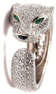 Cartier Panther Onyx, Emerald Diamond, White Gold Ring | From a unique… Cartier Panther, Jewerly Ring, Inexpensive Jewelry, Harry Winston, Cartier Jewelry, Diamond Cocktail Rings, Emerald Jewelry, White Gold Ring