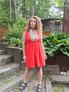 Happy Tomato Red 1970's cotton play dress. Perfect for Summer! Rainbow embroidered goodness. Will fit a modern Medium to Large Best in my opinion. Marked a vintage size 12. True vintage, metal zipper front. ADORABLE. Measured flat and in inches. Pit to pit - 20 in Waist - 19 in you can cinch. Hips - 24 in Length shoulder to hem - 36 in 1970 Dress, Summer Mini Dress, Dress With Embroidery, Playsuit Romper, Play Dress, Mini Dresses Summer, Summer Cotton, Dress Clothes For Women, Summer Dresses For Women