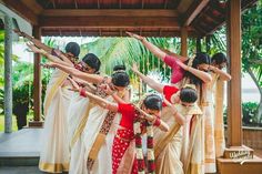 Braids Portrait, Funny Wedding Poses, Wedding Photography Poses Bridal Party, Marriage Photography