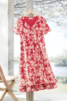 Summer-favorite gauze, all dressed up – with a Jacobean-inspired floral print and tiered ruffle hem. Slipover style is cut on the bias for a flattering fit, body lined. | Women's Garden Delight Gauze Dress - Fresh Red Multi - PS - Petite Size Boho Dress Pattern, Gauze Dress, Summer Favorites, Flattering Dresses, Fit Body, Petite Size, Ruffle Hem, Dress Patterns, Boho Dress