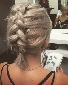 Growing Out A Bob, Loose French Braids, Clear Hair, Short Hair Trends, Girl Short Hair, Twist Hairstyles