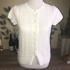 Excellent Condition, Size L, See Pictures For Measurements. I Consider All Offers. Always On Trend I Offer Amazing Bundle Deals. Just Bundle Your Likes Then Comment On The Bundle When You Are Ready For An Offer. Keep An Eye Out For Items Marked 3/$15. I Always Have Tons Of Great Items On Sale! 2400 White Fitted Cute Sweater, Cute Fitted White Sweater, Cream Short Sleeve Tops For Winter, Fitted White Cotton Sweater, Cute White Knit Top, Classic White Knit Tops, White Short Sleeve Sweater For Spring, White Short Sleeve Classic Sweater, White Fitted Short Sleeve Sweater