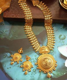 Rani Har, Bavariya Work, Gold Necklace Indian, Gold Jewelry Simple Necklace, Gold Necklace Indian Bridal Jewelry, Gold Bridal Jewellery Sets, Bridal Jewelry Collection