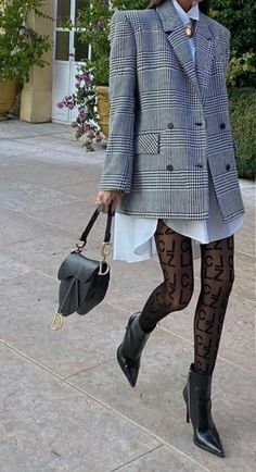 Classy Turtle Neck Outfit, Chic Thigh High Boots Outfit, Italy Fall Fashion 2023, Knee High Tights Outfit, Chic Work Outfits Women Winter, Button Vest Outfits, Silk Blazer Outfit, White Collared Shirt Outfit, Long Blazer Outfit