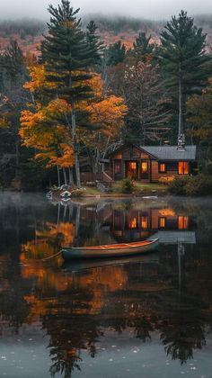 Vermont Cabin Aesthetic, Rustic Mountain Cabin Decor, Cottage In The Woods Aesthetic, Autumn Bookstore, Autumn Vermont, Autumn Potpourri, Cottages In The Woods, Autumn Journal, Autumn Mountains