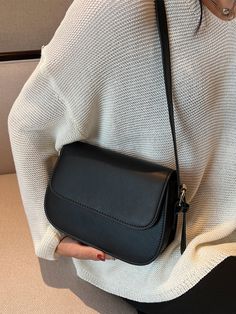 Cheap Black Square Shoulder Bag, Simple Black Rectangular Bag, Minimalist Black Square Shoulder Bag, Black Square Shoulder Bag With Zipper, Elegant Square Black Flap Bag, Simple Purse, Easy Trendy Outfits