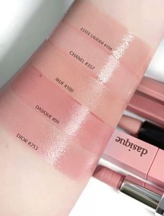 Cute Pink Makeup, Lip Gloss Swatches, Lip Liner Makeup, Koleksi Makeup, Lipgloss Swatches, Mac Lipstick Swatches, Swag Makeup, Pink Lip Gloss