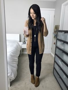 Comfy Jeans Outfit, Looks Jeans, Outfit Jeans, Winter Outfits For Work, Black Women Fashion, Work Outfits Women, Professional Outfits, Winter Outfits Women