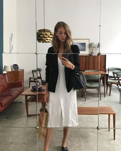 Cecilie Moosgaard Nielsen on Instagram: “another mirror selfie” Italian Street Style, Rihanna Street Style, Gigi Hadid Street Style, European Street Style, Kendall Jenner Street Style, Nyc Street Style, Model Street Style, Summer Work, Summer Work Outfits