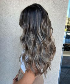 Blonde Highlight With Lowlights, Ash Blonde Balayage On Dark Brown Hair, Dark Balayage Straight Hair, Dark Brown Hair Ashy Highlights, Dark Brown Hair W Highlights, Dark Brown Hair With Ashy Blonde Highlights, Dark Brown With Ashy Highlights, Brown Hair W Lowlights, Black To Ash Blonde Balayage