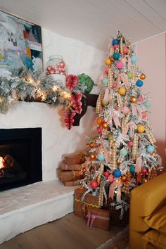 Nesting With Grace Christmas, Anthropologie Christmas Tree, Holiday Decor Hacks, Neutral Holiday Decor, Nesting With Grace, Holiday Home Tour, Decorate For Christmas, Christmas Decor Inspiration, Christmas Themes Decorations