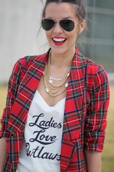 Love Courtney Kerr's Style Courtney Kerr, Womens Flannel Shirt, Ray Ban Aviator, Looks Style, Look Chic, Sweater Weather, Look Fashion