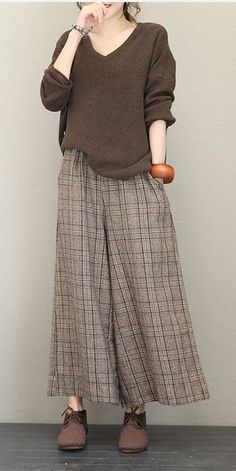 Demeter Outfit, Cheap Clothes Online, Loose Tops, Brown Sweater, Hijab Fashion, Online Clothing, Casual Looks