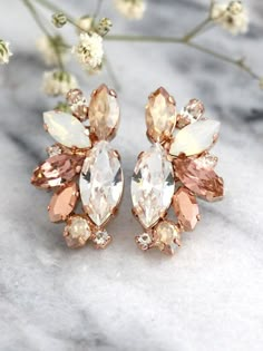 Rose Gold Champagne Cluster EarringsBlush Bridal Bridesmaids Earrings, Bridal Clip, Bridal Roses, Blush Bridal, Gold Champagne, Earrings White, Cluster Earrings, Champagne Gold, Bridesmaid Earrings