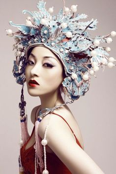 michaelrecycles:    f-l-e-u-r-d-e-l-y-s:/coronet fashion jewelry Chinese Headdress, Couture Dior, Chinese Opera, Hot Lingerie, Tiaras And Crowns, Fantasy Fashion, Burning Man, Headdress, Wearable Art