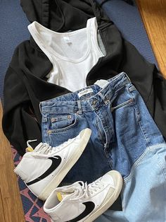 Fits With Blazers Shoes, Fall Outfits With Nike Blazers, Nike Blazer Outfit Aesthetic, Outfit Ideas Nike Blazer, How To Style Blazers Shoes, Outfit With Blazer Nike, How To Style Nike Blazer Mid 77, Blazers Shoes Outfit, What To Wear With Nike Blazers