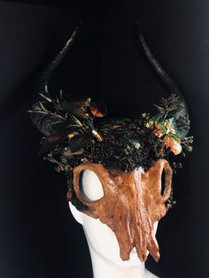 This whimsical ram horn headdress is beautifully crafted to go with your nature inspired costume! I N C L U D E D Masks come with thick black elastic band attached. Thank you for supporting small businesses and hope our products bring you and loved ones some joy and humor in these trying times. S H I P P I N G - Current processing times range 5-7 days. Pls note expedited & 1-2 day guaranteed delivery services offered will still require the same processing times. S I Z E Adult size. Detailed dime Forest Headdress, Witch Headpiece, Horn Headdress, Elegant Face Mask, Metal Mask, Pagan Rituals, Ram Horns, Carnival Festival, Woodland Fairy