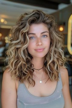 Balayage Curly Hair Natural Curls Dark Brown Blonde, Lightened Curly Hair, Wavy Hairstyles Medium Length, Curly Balayage Hair Blonde, Blonde Ombre Curly Hair, Short Curly Hair Color Ideas Highlights, Perm Medium Hair, 2a Haircut, Curly Girl Haircut