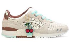 Welcome to the Sweet Shop! We've got a special treat for you today - the Asics Nice Kicks x Gel-Lyte 3 Nice Cream shoes. These kicks are inspired by classic ice cream parlors, and they're sure to give your summer style a boost. The upper is made of perforated ivory-hued leather, with tonal shaggy suede overlays and leather side stripes. The aqua laces and pink leather heel insert add a pop of color, while the EVA midsole provides cushioning and support. The tri-tone rubber outsole completes the Zoom 2k, Asics Gel Lyte Iii, Ice Cream Day, Ice Cream Theme, Gel Lyte Iii, Outfits For Guys, Asics Gel Lyte, Dope Outfits For Guys, Gel Lyte