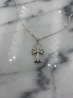 Chrome Hearts Necklace, Accessories Essentials, Pendant Necklace Simple, Hearts Necklace, Jewelry Accessories Ideas, Expensive Jewelry, Jewelry Lookbook, Chrome Hearts