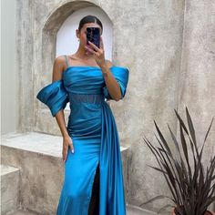 Product Length : 110 - 125 Cm Fabric Type: 50% Cotton - 35% Polyester - 15% Elastane Washing Instructions: Necessary Washing Instructions Are Available On The Inner Label Section Of The Product Light Blue Satin Dress For Banquet, Light Blue Fitted Gown For Party, Fitted Light Blue Gown For Party, Blue Satin Evening Dress For Banquet, Blue Satin Gown For Banquet, Blue Evening Dress With Fitted Bodice For Banquet, Light Blue Satin Gown For Wedding, Light Blue Satin Wedding Gown, Light Blue Satin Party Dress