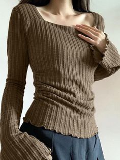 ⚡Buy 2023 Square Neck Flare Sleeve Slim Knit Beige L under $19.00 in Tops&Tees at AnotherChill.com Online. Style: Casual/Vintage. Fabric Content: Polyester. Fit Type: Slim Fit. Neckline: Square Neck. Sleeve Length: Long Sleeve. Unique & stylish design: Embrace a one-of-a-kind look with this flare-sleeve top. The square neckline & vintage vibe create a trendsetting style.. Versatile & easy to style: Effortlessly switch between casual & chic. Pair with jeans or a skirt for a versatile appeal.. Com Y2k Long Sleeve, Flared Sleeves Top, Flare Long Sleeve, Flare Sleeves, Slim Fit Top, School Looks, 90s Grunge, Grunge Style, 가을 패션