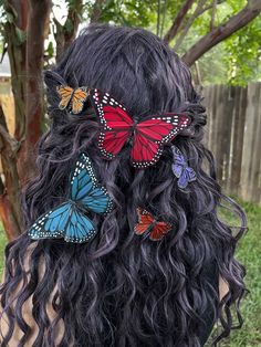 "Individual Monarch Butterfly Hair Clips!  Small butterfly wingspan: 2.5\" Large butterfly wingspan: 4.5\"" Hairstyles With Butterfly Clips, Hiar Style, Butterfly Hair Clips, Small Butterfly, Largest Butterfly, Butterfly Hair Clip, Butterfly Clips, Side Braid, Butterfly Hair