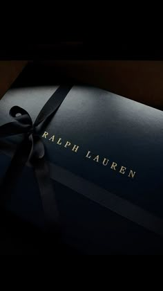 ralph lauren aesthetic Ralph Lauren Packaging, Ralph Lauren Wedding, Ralph Lauren Old Money, Speakeasy Bars, Polo Ralph Lauren Outfits, Pr Gift, Aesthetic Azul