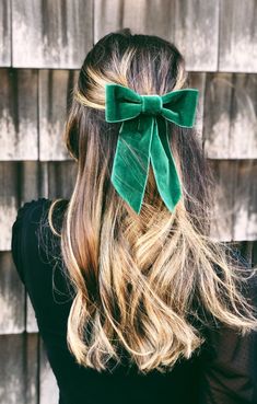 This is THE silhouette of the season. Why not add a sweet, on-trend detail to your low pony? We've seen this look donned on classic icons like Brigitte Bardot, all the way to fashion week's street styles. Fantastic accessory for your autumnal and winter seasonal outfits.  Delicately made with pine green velvet ribbon this luxe hair accessory is fixed to a small barrette for ease-of-wear.  Measurements: 5" width 8" length ♡♡ Made by hand with precision and classic style in mind in New Jersey, USA Strawberry Blonde Hairstyles, Christmas Party Hair, Velvet Hair Bow, Seasonal Outfits, Bow Barrette, Nice Hair, Christmas Hair Bows, Graduation Hairstyles, Home Remedies For Hair