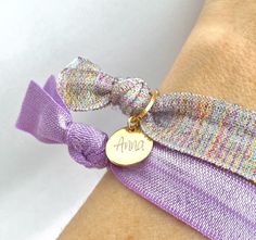 Bracelet / hair tie knotted - optionally with a 12 mm engraving plate made of gold-plated 925 sterling silver Bracelet Hair Tie, Hair Tie Bracelet, Button Crafts, Tie Knots, Braided Bracelets, Hair Tie, Arm Candy, Hair Ties, Nom Nom