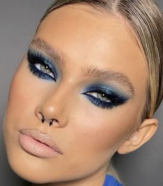 Blue Eye Makeup Green Eyes, Makeup Inspo Simple, Makeup Look Smokey Eye, 90 Makeup, Makeup Tutorial Wedding, Make Up Blue, Pink Makeup Look, Simple Makeup Look, Wedding Makeup Natural