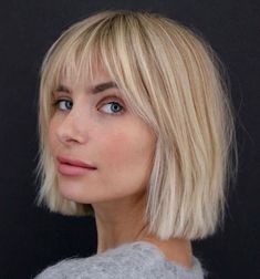 Straight Wispy Bob with Bangs Womens Short Bob Hairstyles, Choppy Bob Haircuts, Polished Hair, Bob Haircut With Bangs, Short Bob Haircuts, Short Bob Wigs, Haircuts With Bangs