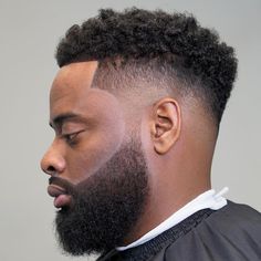 Drop Fade Black Men, Afro Fade Haircut, Winter Haircut, Hair Sponge, Taper Fade Curly Hair, Stylish Mens Haircuts, Afro Fade, Men's Cuts, Dread Styles