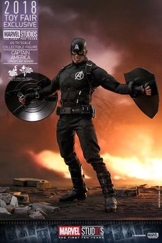 #HotToys Concept Art #CaptainAmerica Sixth Scale Figure  http://www.toyhypeusa.com/2018/07/05/hot-toys-concept-art-captain-america-sixth-scale-figure/  #Marvel Captain America Concept Art, Captain America Figure, Captain America Suit, Film Marvel, Captain America Costume, Black Helmet, Marvel Action Figures, Toy Display, Marvel Captain America