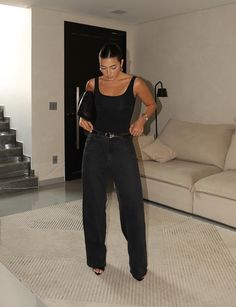 Birthday Dinner Casual Outfit, Sheer Luxe Outfits, All Black Girls Night Out Outfit, Modern Woman Aesthetic, Women Night Out Outfits, Blackout Wednesday Outfits, Black Bar Outfit, Adult Going Out Outfits, White And Black Outfits For Women