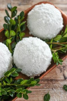 How to Make Sparkle Snow Texture Balls Snow Texture, Navidad Diy, Farmhouse Christmas Decor, Winter Crafts, Holiday Diy, Xmas Crafts, Christmas Deco, Christmas Inspiration, Rustic Christmas