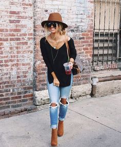 Find More at => http://feedproxy.google.com/~r/amazingoutfits/~3/wxkYcEU1sOk/AmazingOutfits.page Outfits Primavera, 2020 Style, Hat Outfit, Outfit Women, Cute Fall Outfits, Brunch Outfit, 2019 Fashion, Outfits With Hats