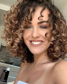 15 Stunning Short Curly Hairstyles For Women Over 50 Curly Hair Bobs, Cut For Curly Hair, Curly Hairstyles Short, Sleek Buns, Curly Hair Salon, Hair Bobs, Trendy Braids