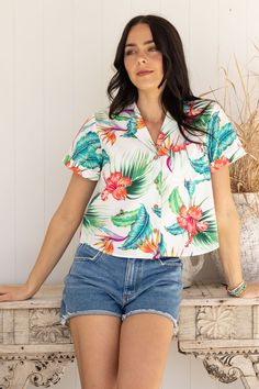 Ladies Hawaiian Shirts - 'White Paradise' Aussie Design. Corporate Events, Cruising, Hospitality Uniforms, Casual. #hawaiianshirt #womenshawaiianshirts #cruisewear #cruiseshirts #islandstyleclothing #hospitalityshirts Womens Hawaiian Shirt, Aloha Christmas, Hawaiian Cruise, Island Style Clothing, Hawaiian Clothing, Hawaiian Dresses, Ladies Cut, Tropical Outfit, Aloha Print